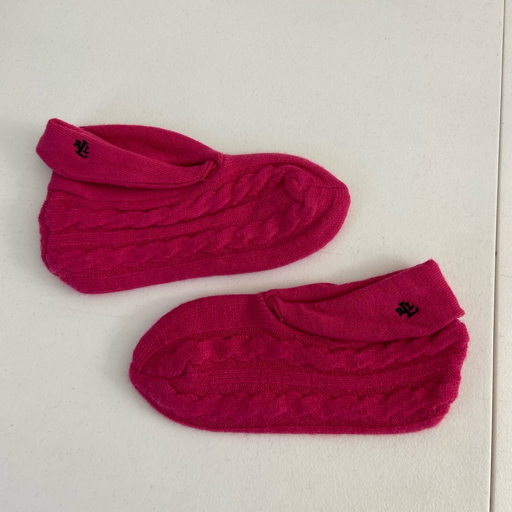 NWOT Lauren Ralph Lauren women’s hot pink cable knit sweater booties slippers
